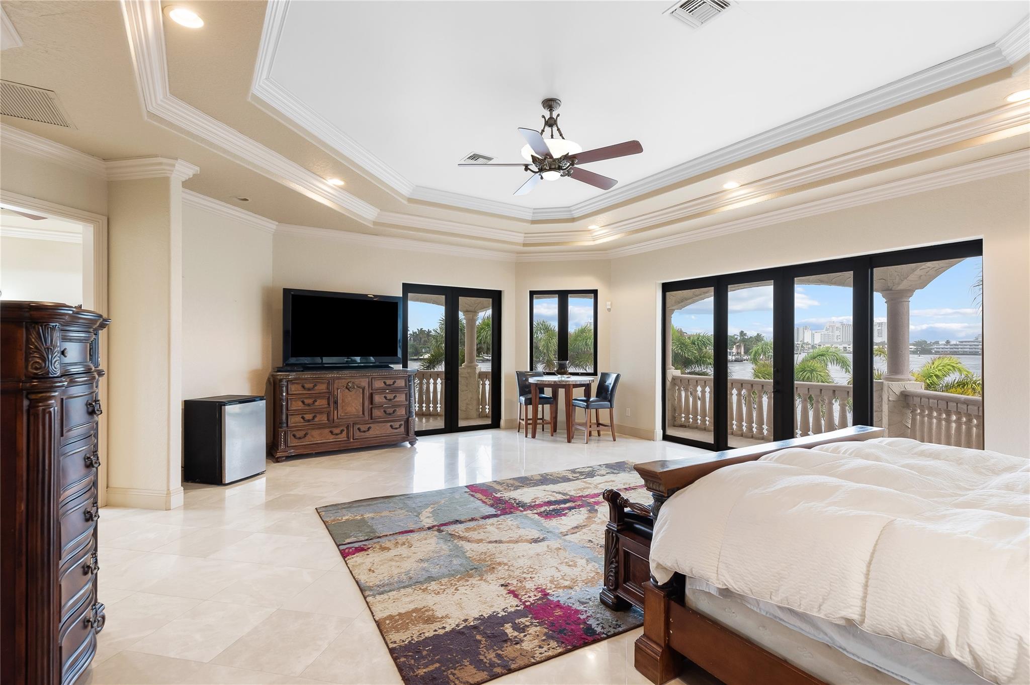 Santa Barbara Shores 33-2 - Residential