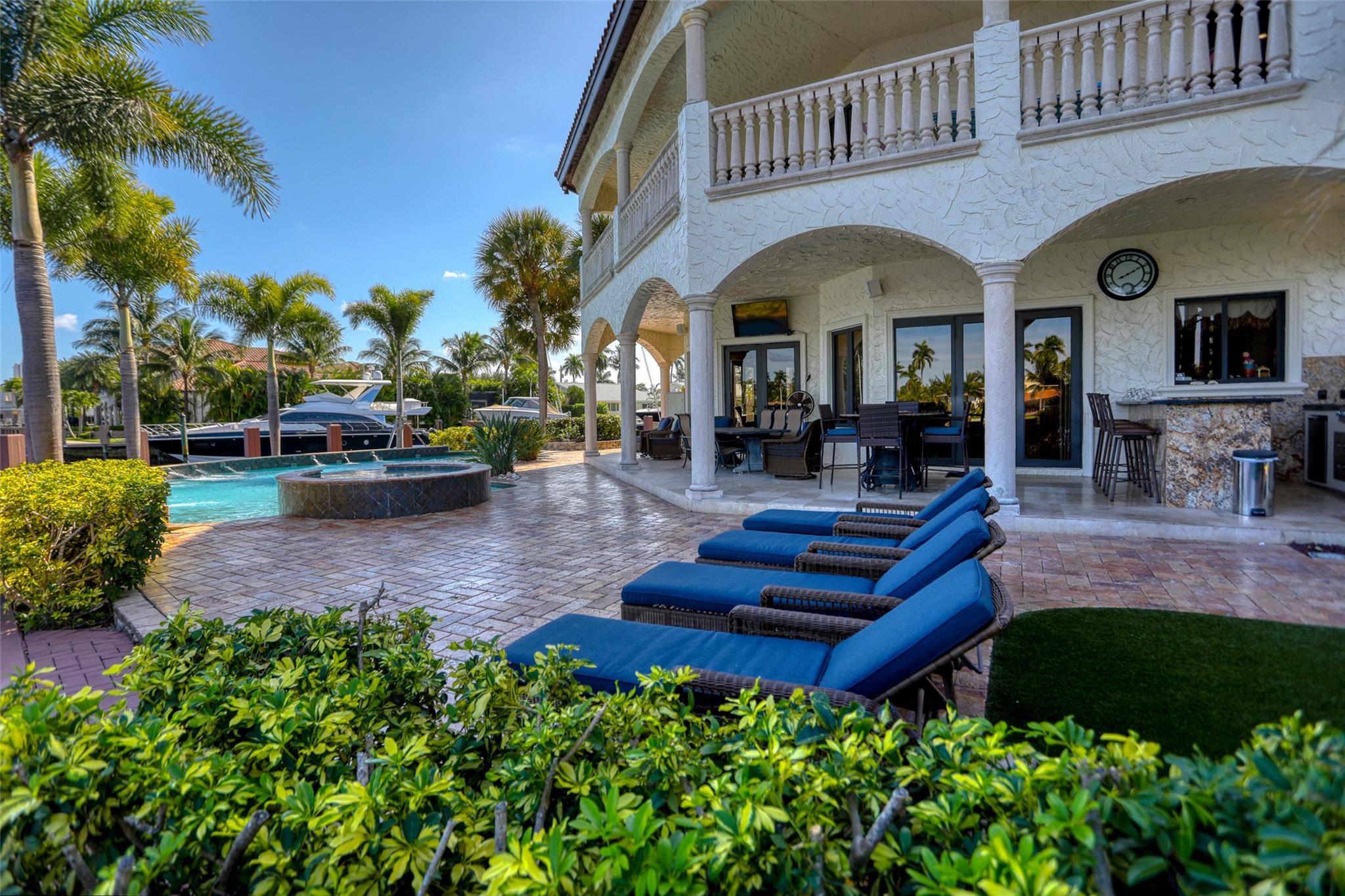 Santa Barbara Shores 33-2 - Residential