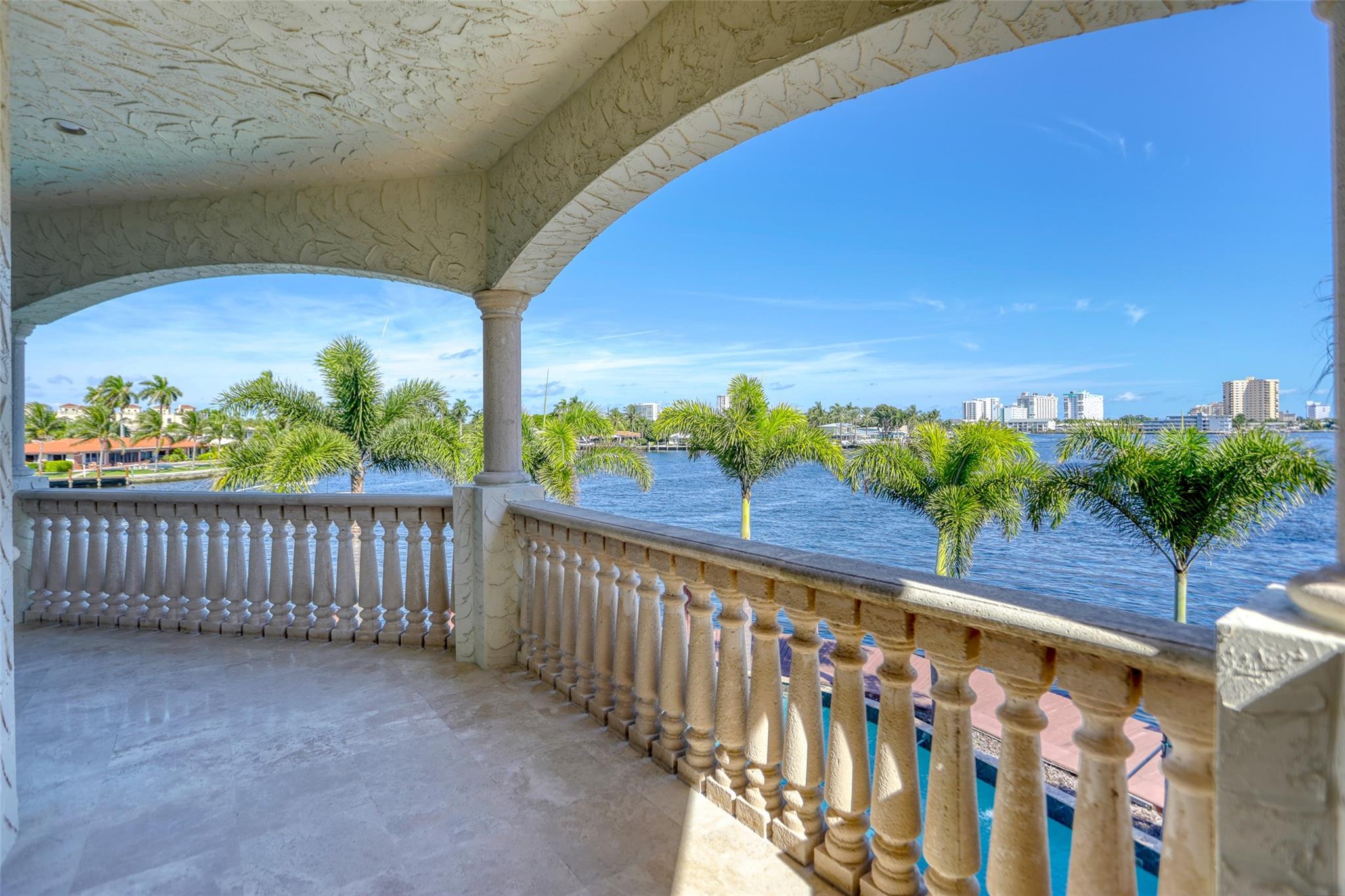 Santa Barbara Shores 33-2 - Residential