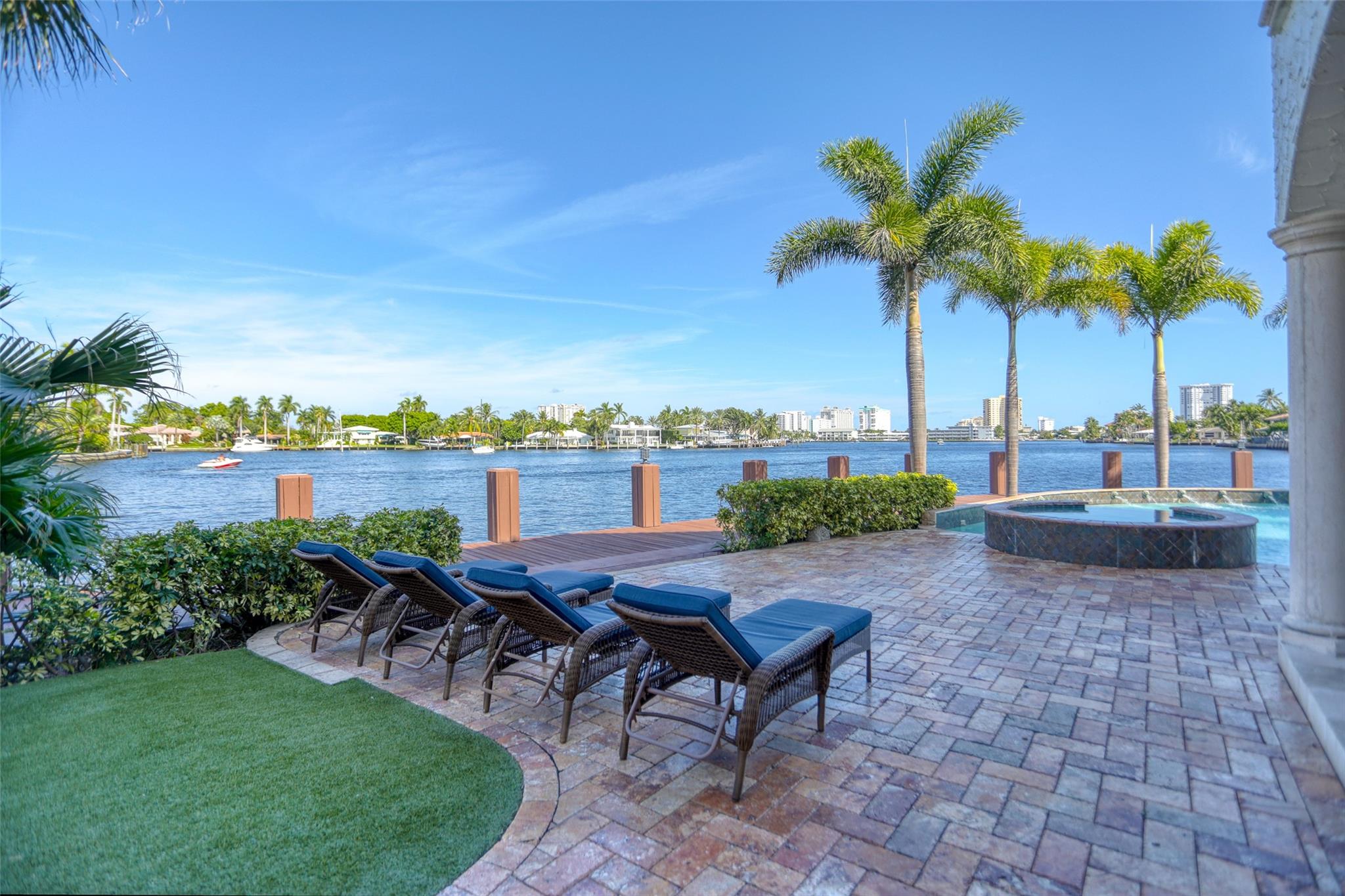 Santa Barbara Shores 33-2 - Residential