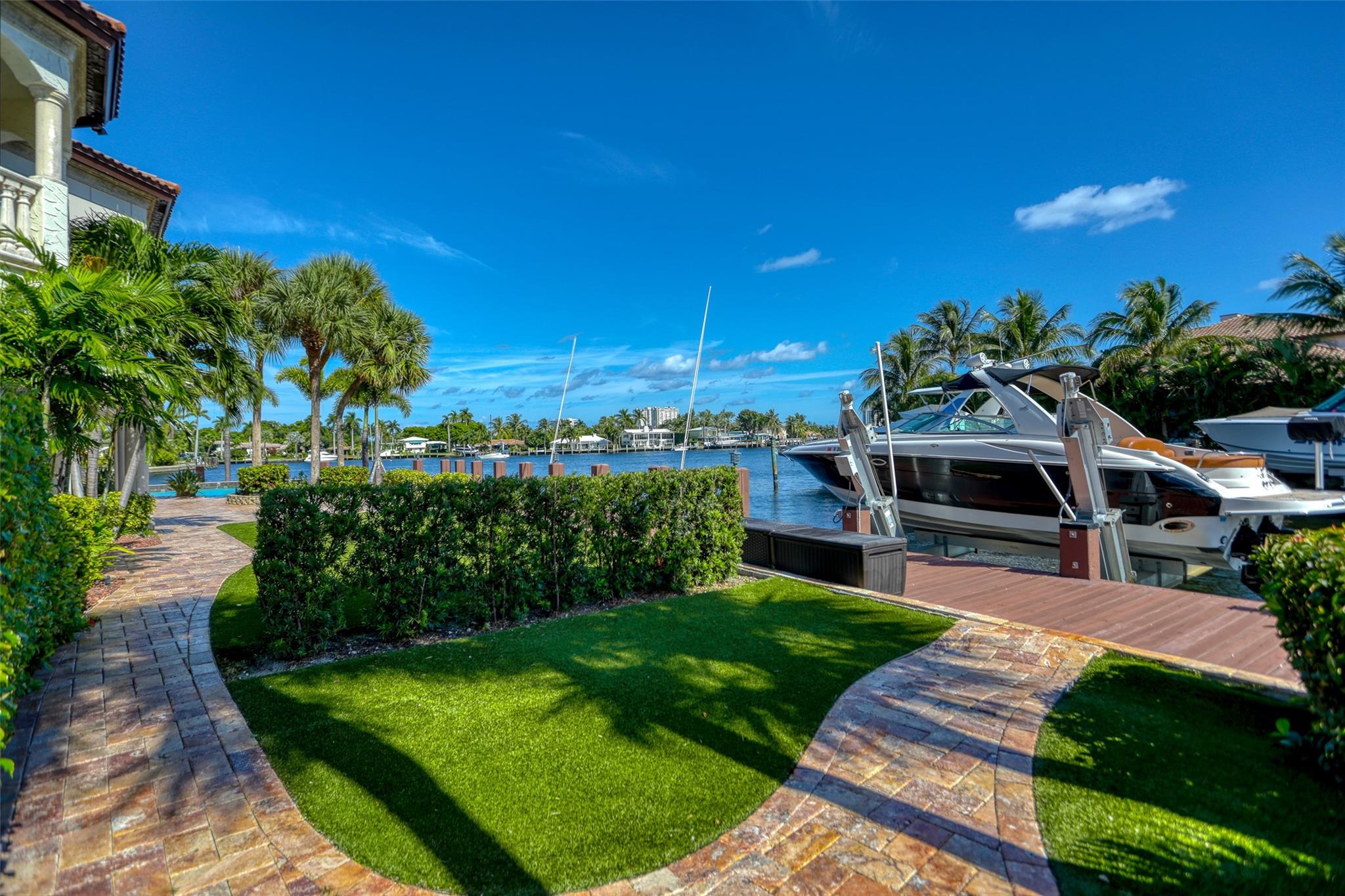 Santa Barbara Shores 33-2 - Residential