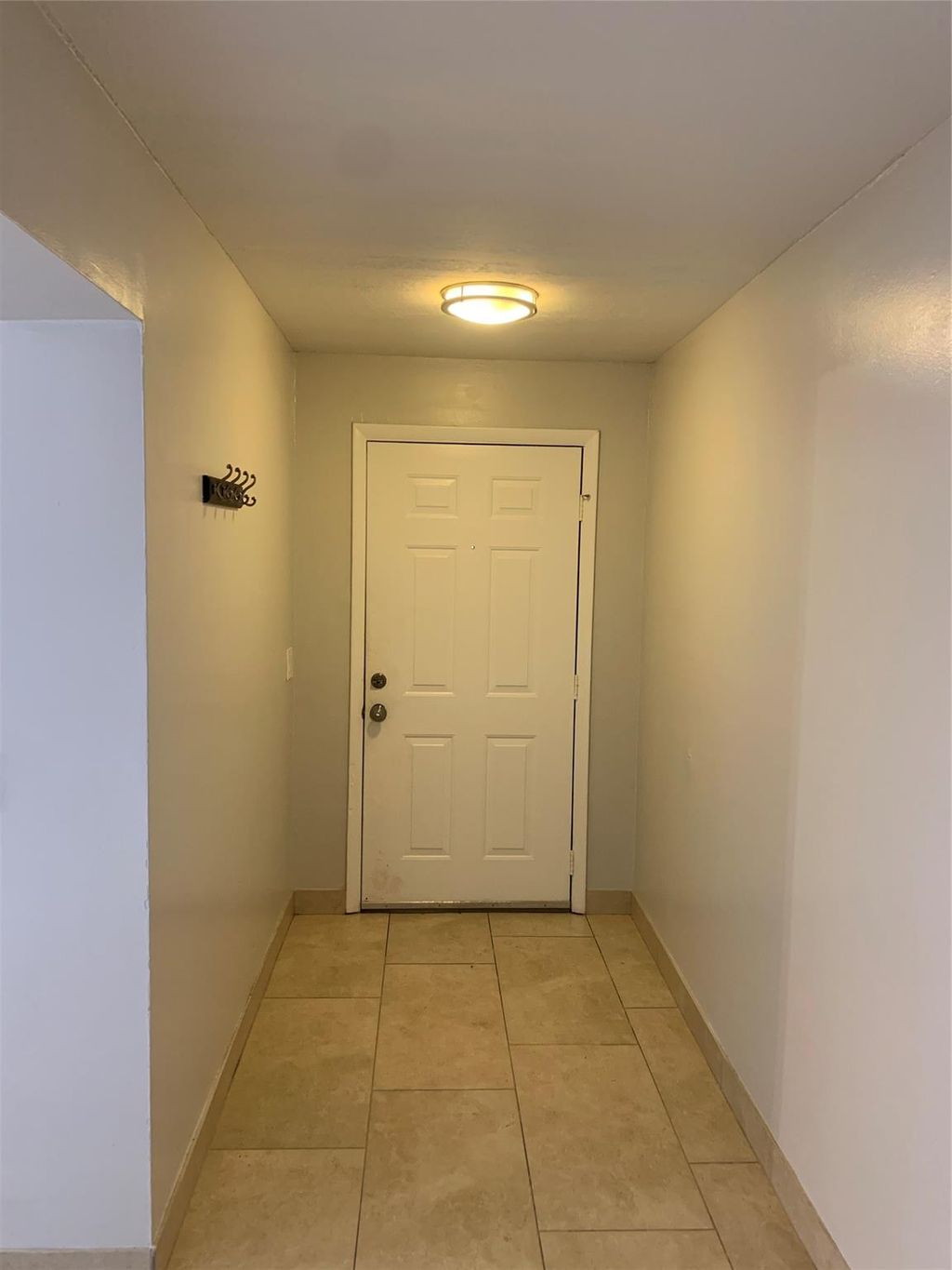 Photo of 1826 N Dixie Hy Hwy #201, Fort Lauderdale, FL 33305 (MLS # F10417924)