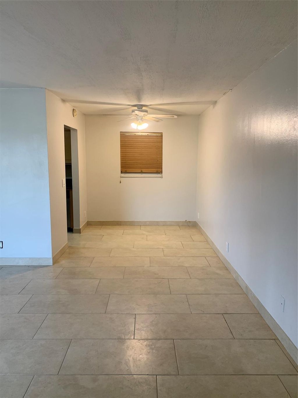 Photo of 1826 N Dixie Hy Hwy #201, Fort Lauderdale, FL 33305 (MLS # F10417924)