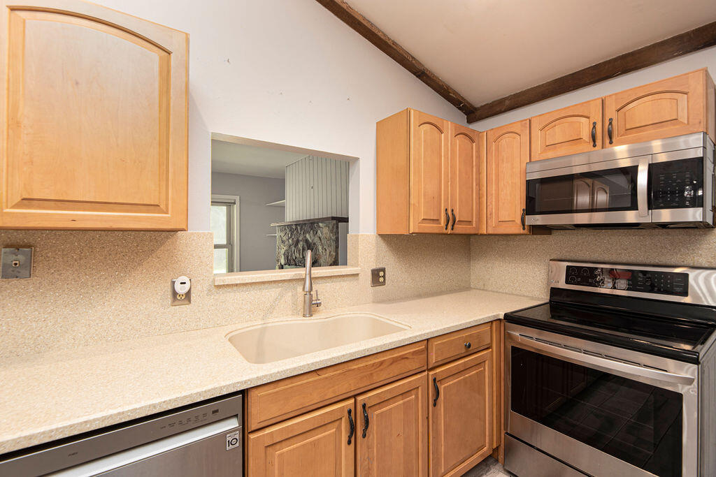 HARBOR ESTATES - Residential