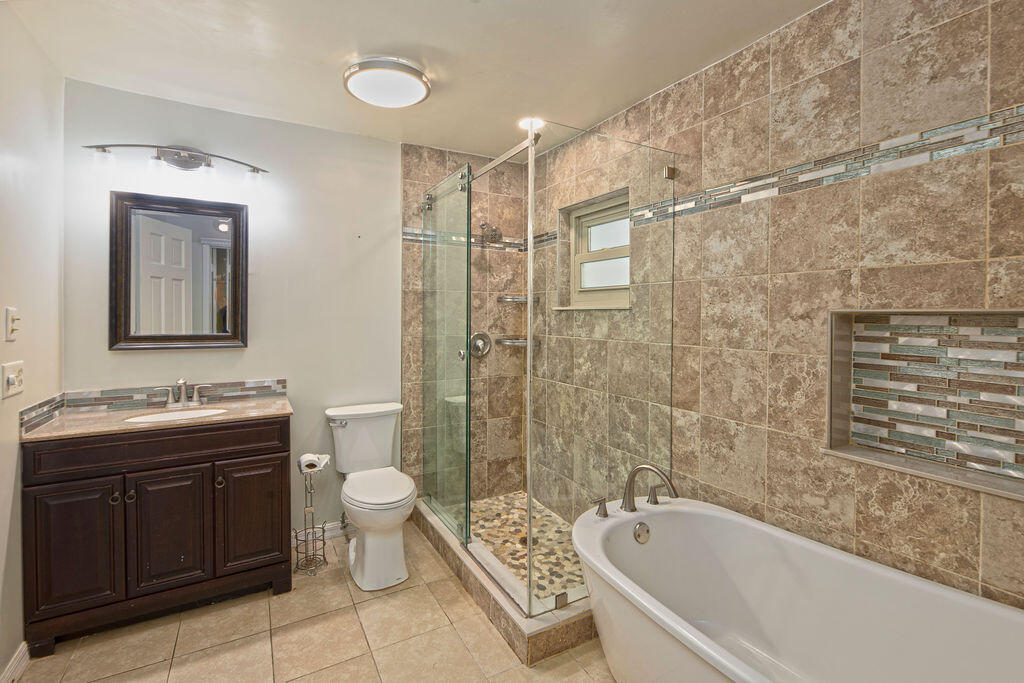 HARBOR ESTATES - Residential