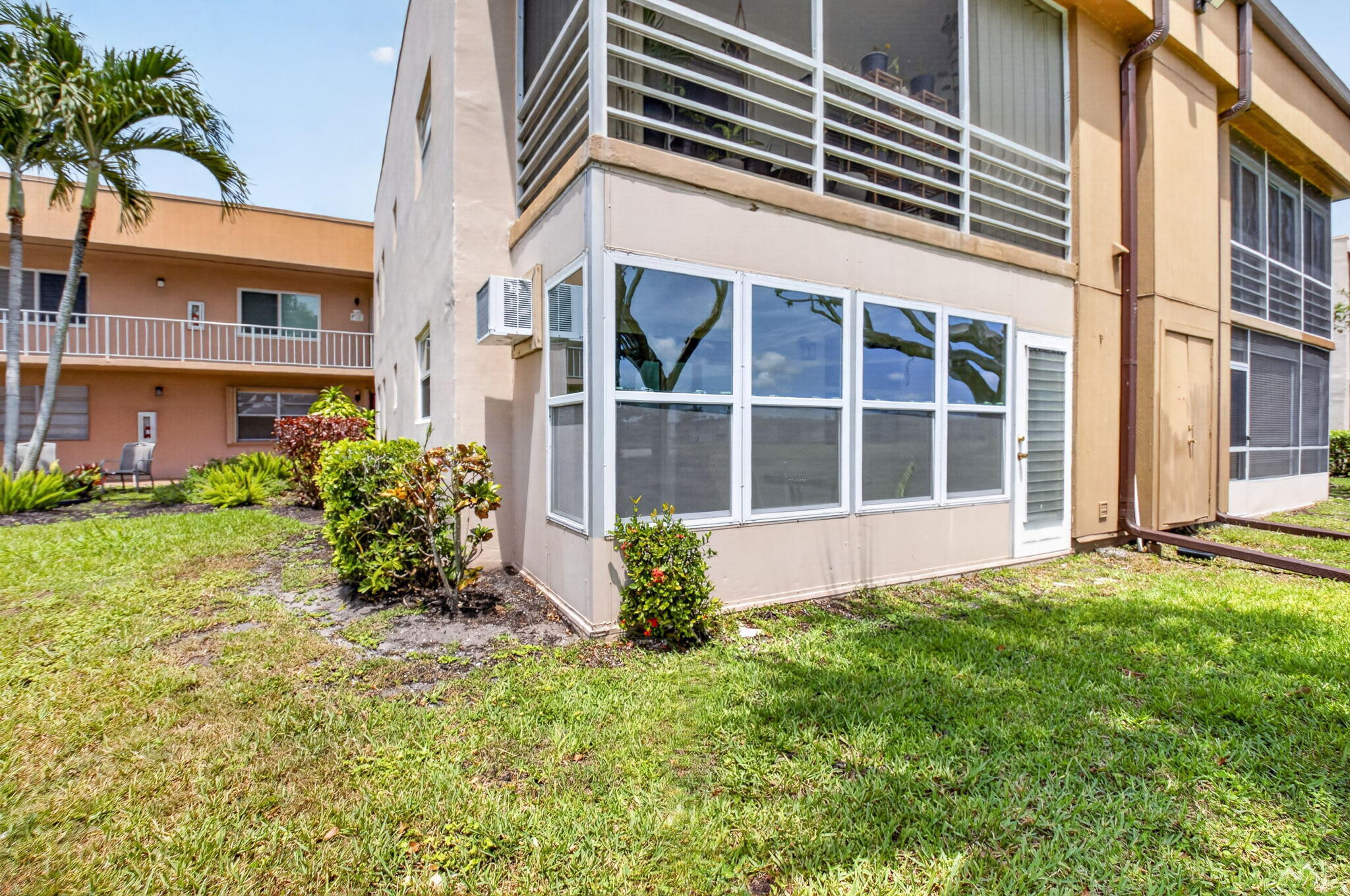 KINGS POINT FLANDERS CONDOS - Residential
