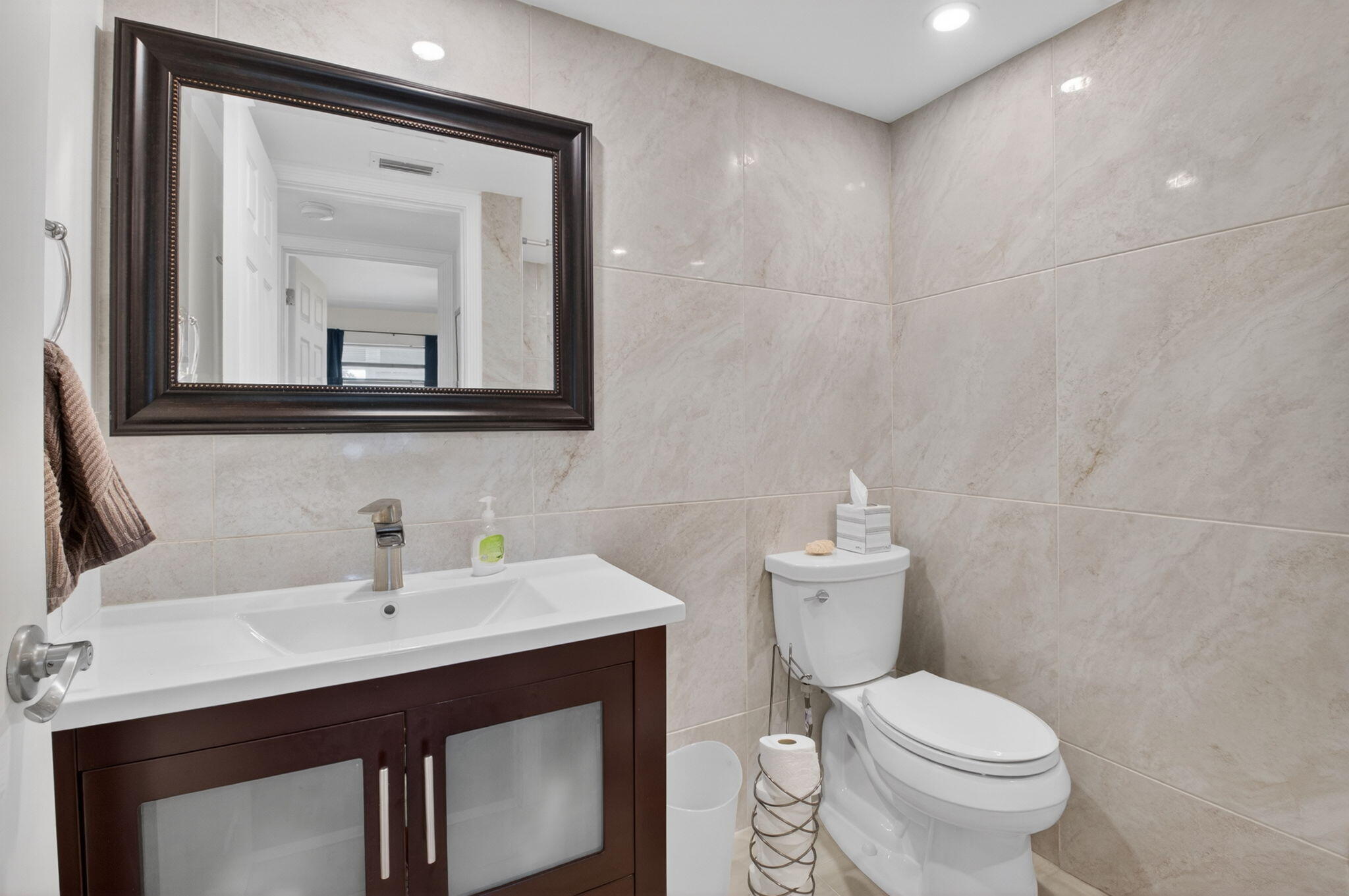 KINGS POINT FLANDERS CONDOS - Residential