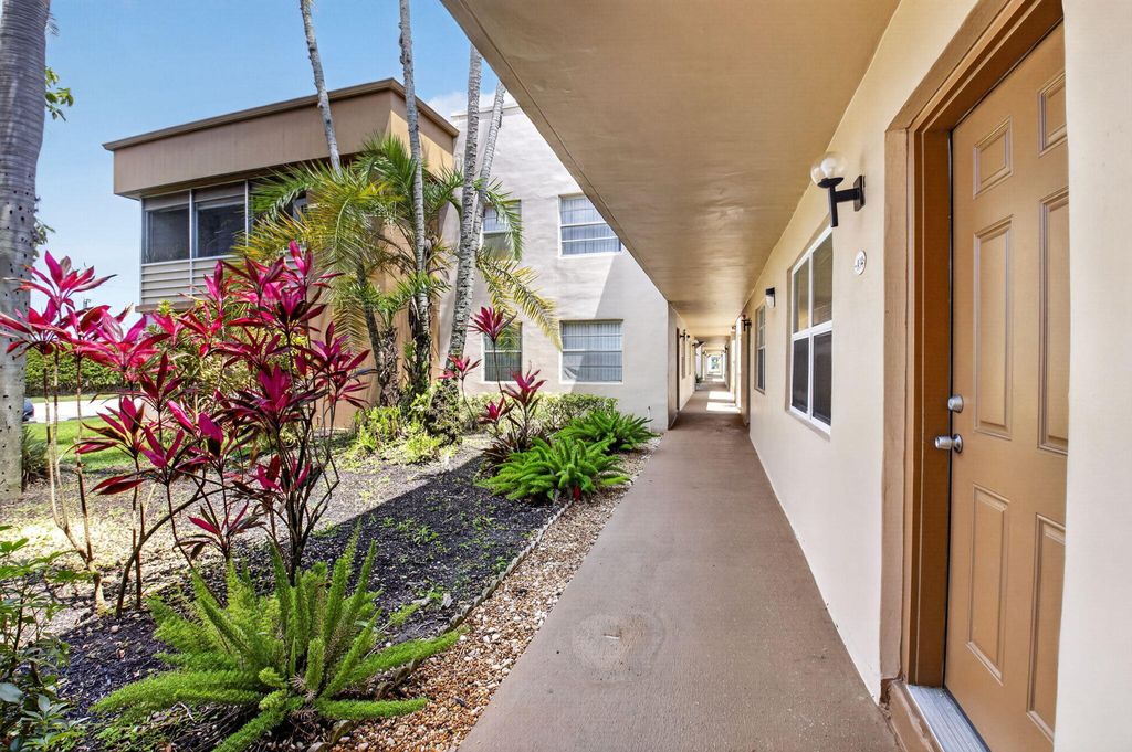 Photo of 14 Flanders #A, Delray Beach, FL 33484 (MLS # B26033815)