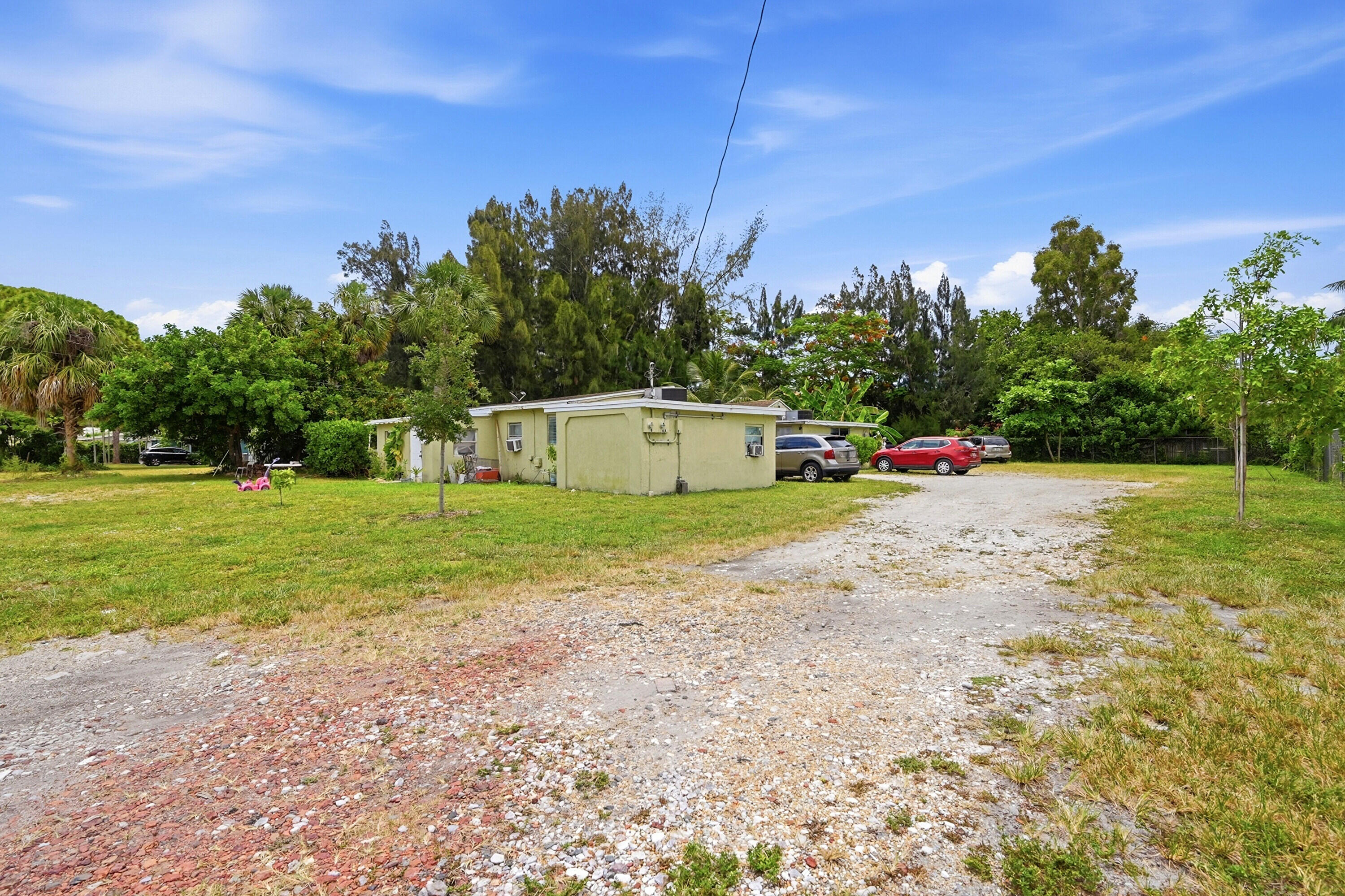 700 SW 8th Street