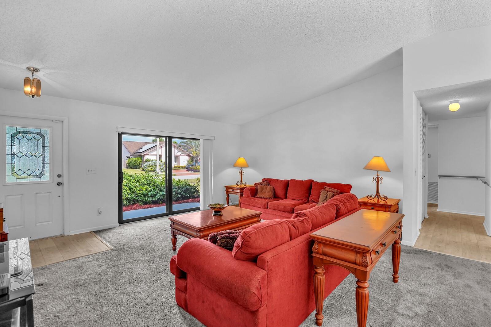 8330 NW 52nd Ct, Lauderhill, FL, 33351/$550,000 3 8330 NW 52nd Ct