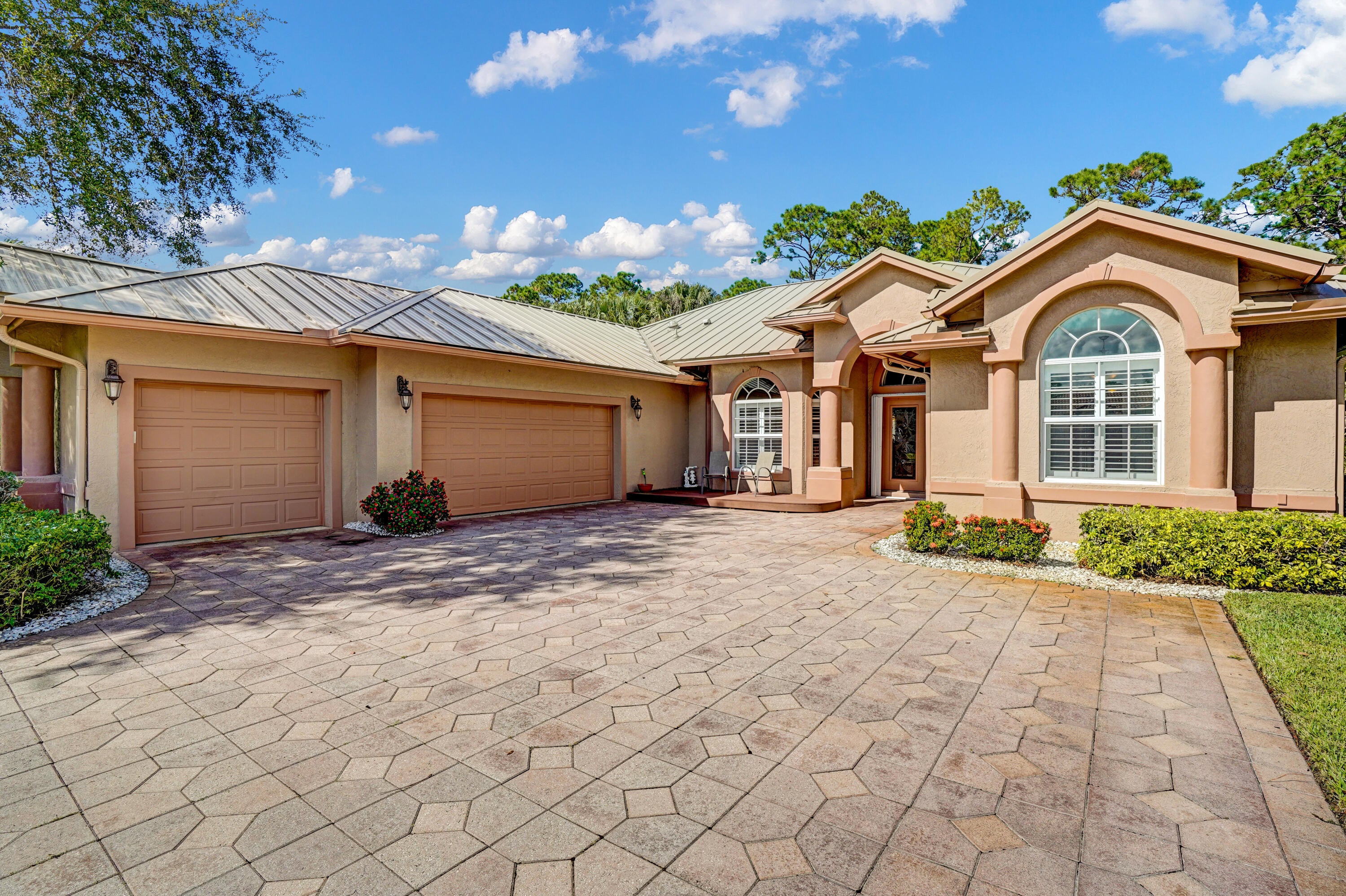 3401 Bent Pine Drive