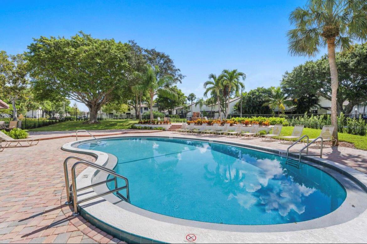 SUNFLOWER CONDO - Residential Lease