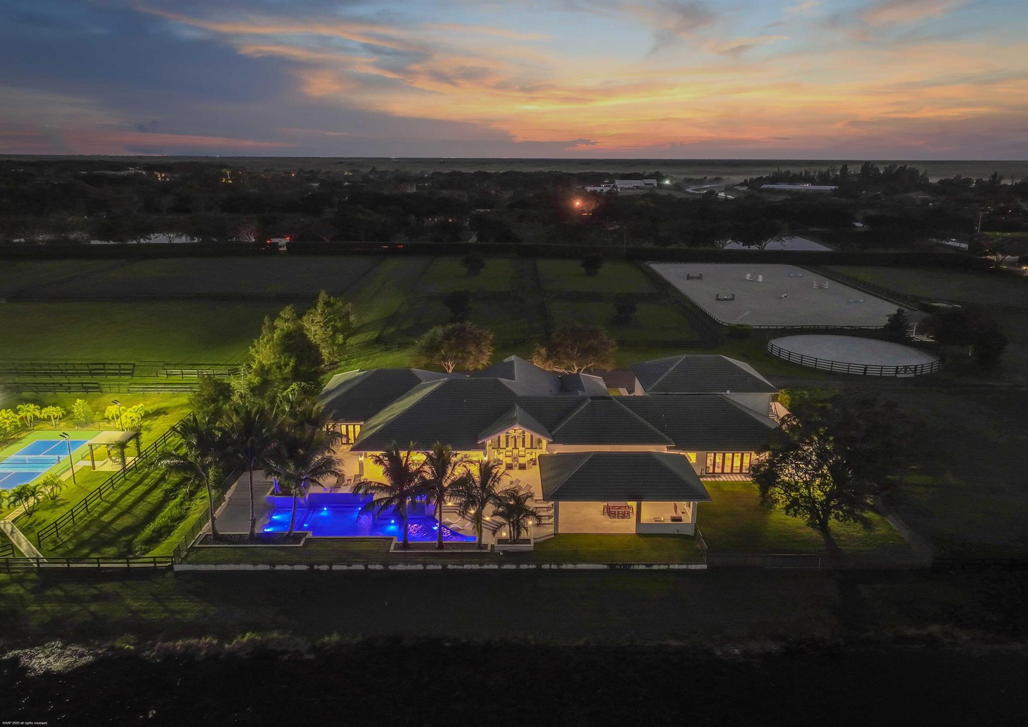 PALM BEACH POINT EAST - Residential