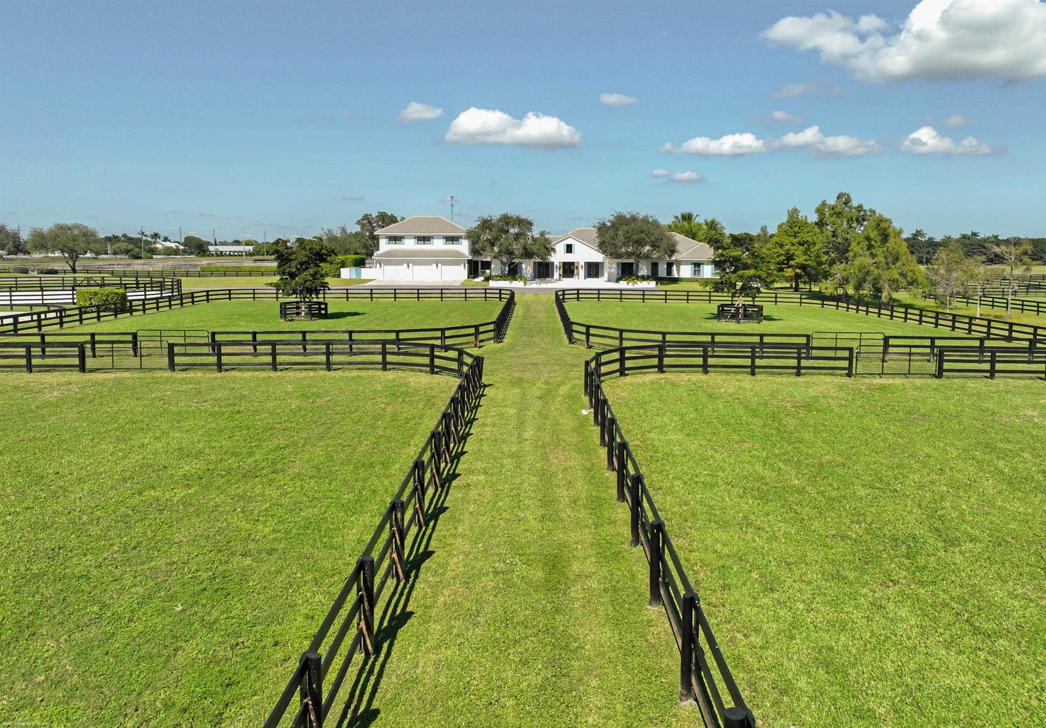 PALM BEACH POINT EAST - Residential