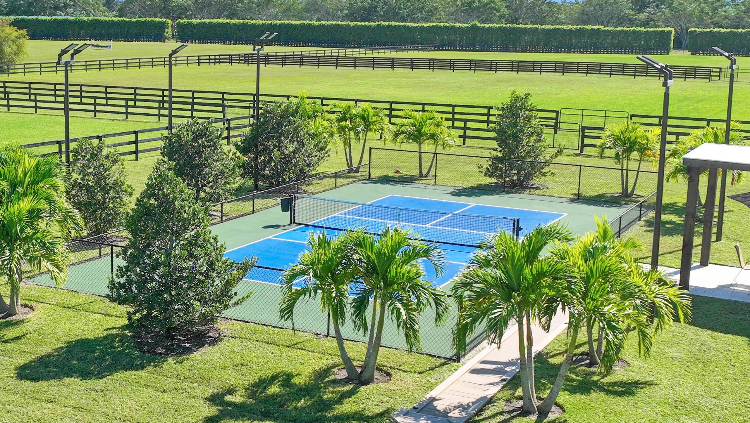 PALM BEACH POINT EAST - Residential