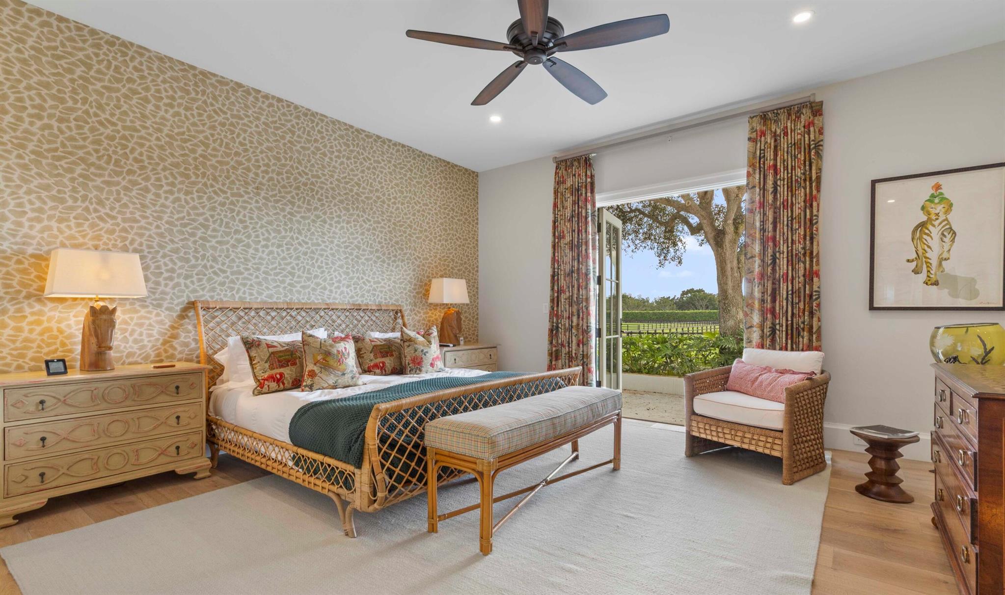 PALM BEACH POINT EAST - Residential