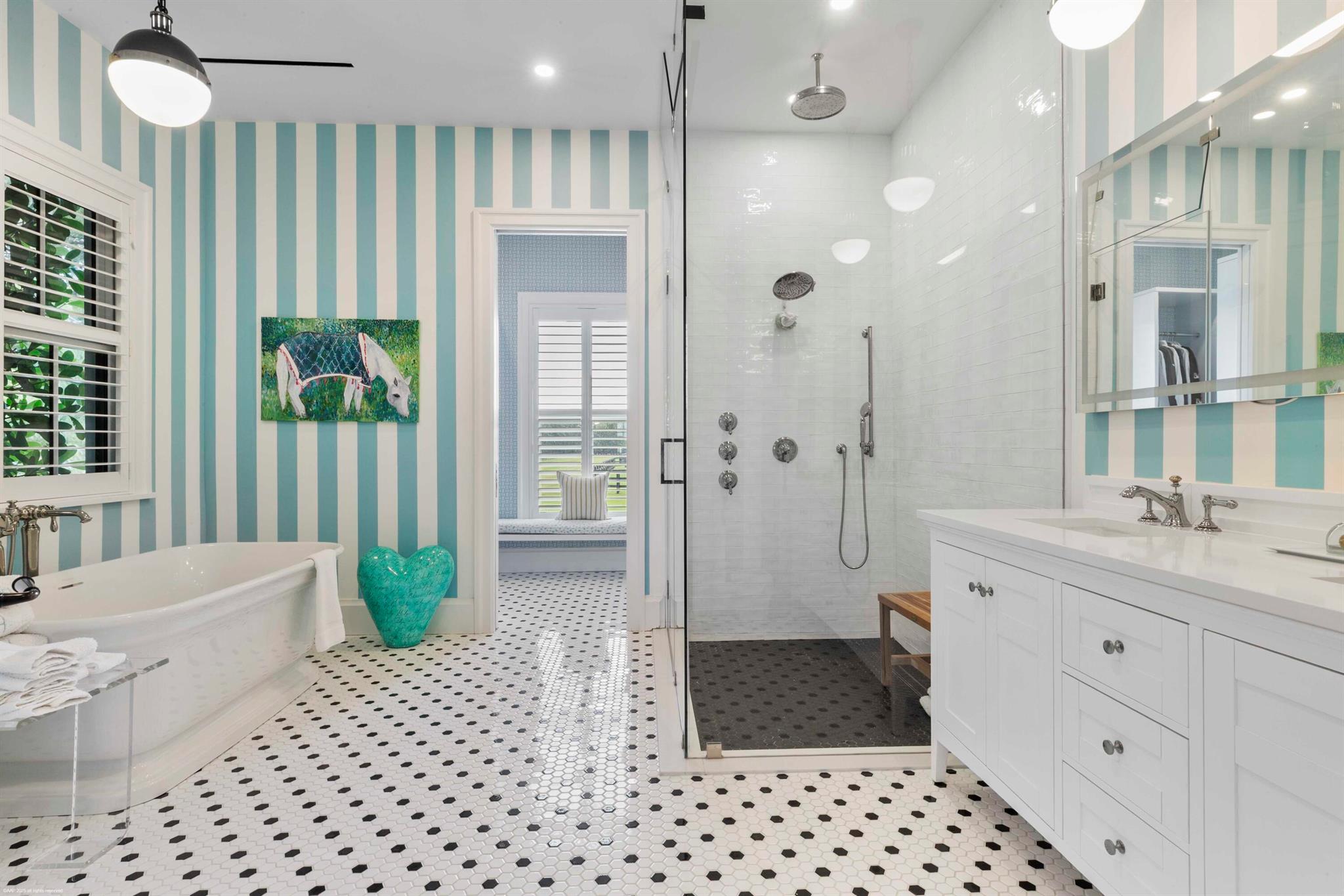 PALM BEACH POINT EAST - Residential