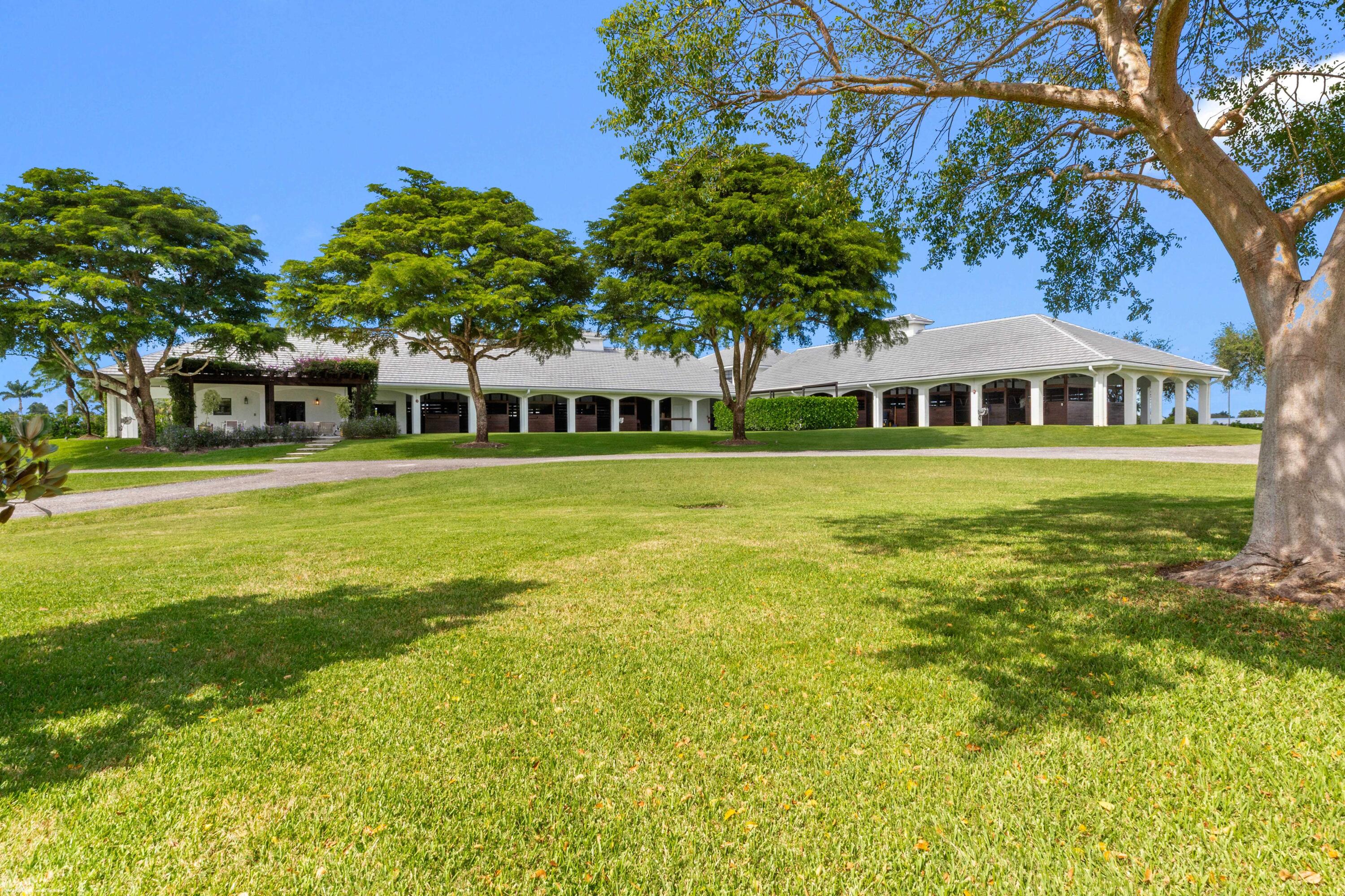 PALM BEACH POINT EAST - Residential