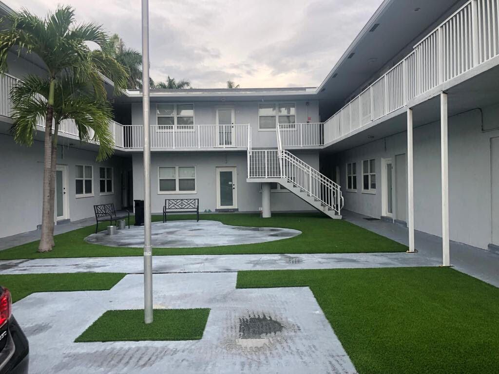 Photo of 930 N 14th Court, Hollywood, FL 33020 (MLS # B26042634)