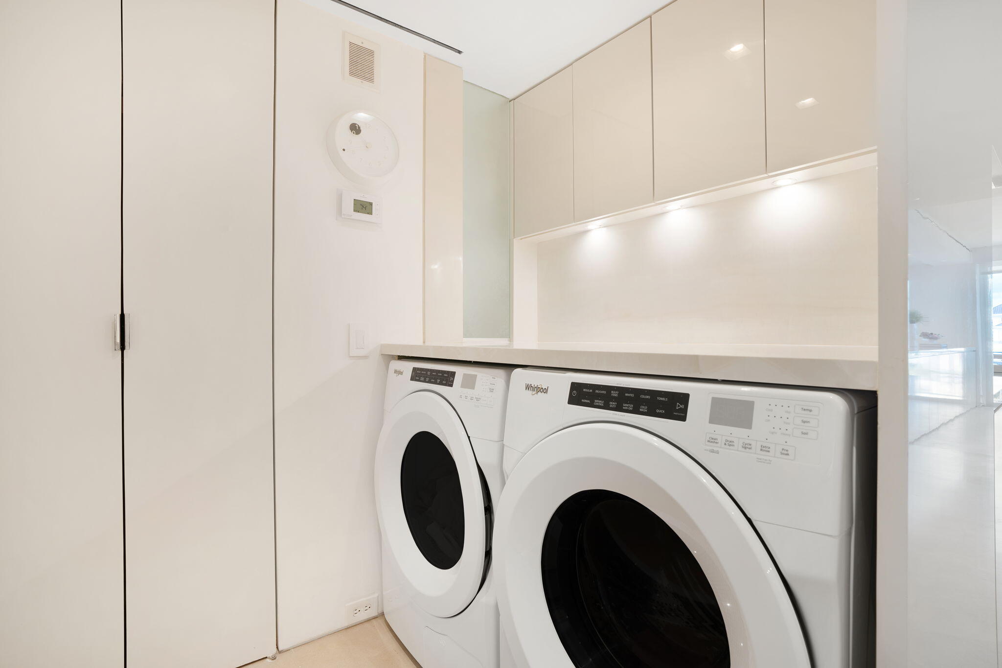 WINTHROP HOUSE CONDO - Residential