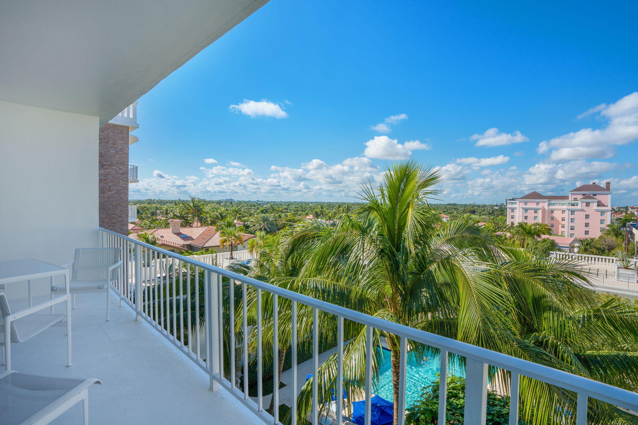 WINTHROP HOUSE CONDO - Residential