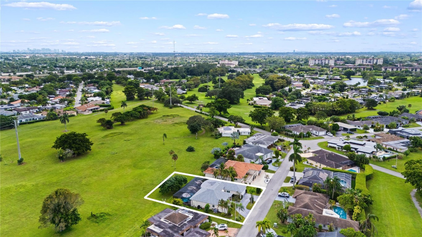 Woodlands Sec Seven 67-41 - Residential