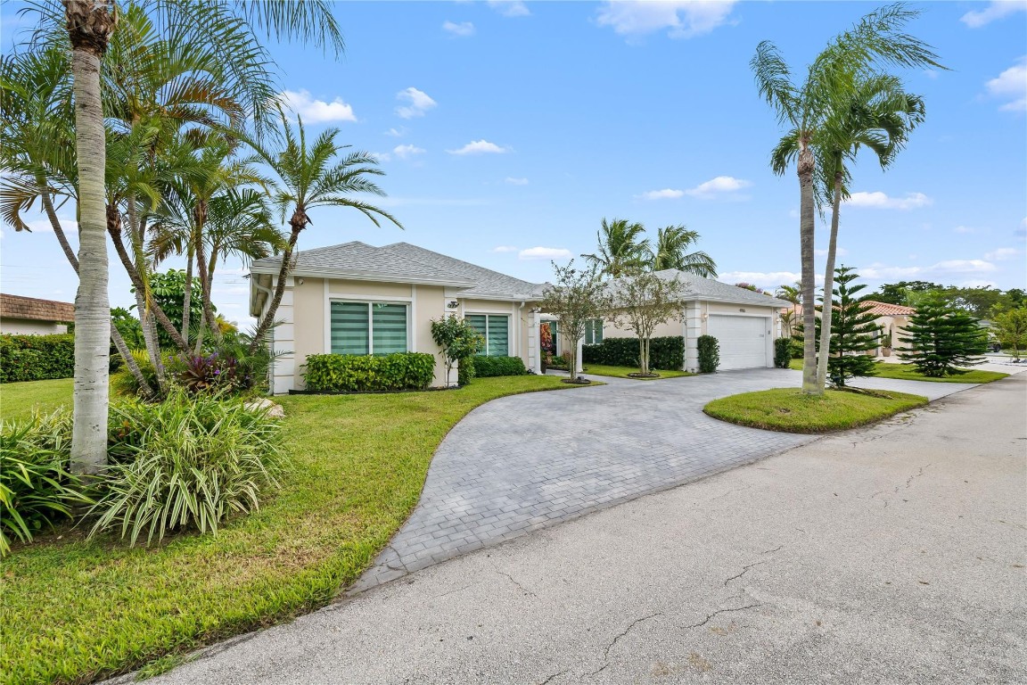 4906 N Travelers Palm Lane