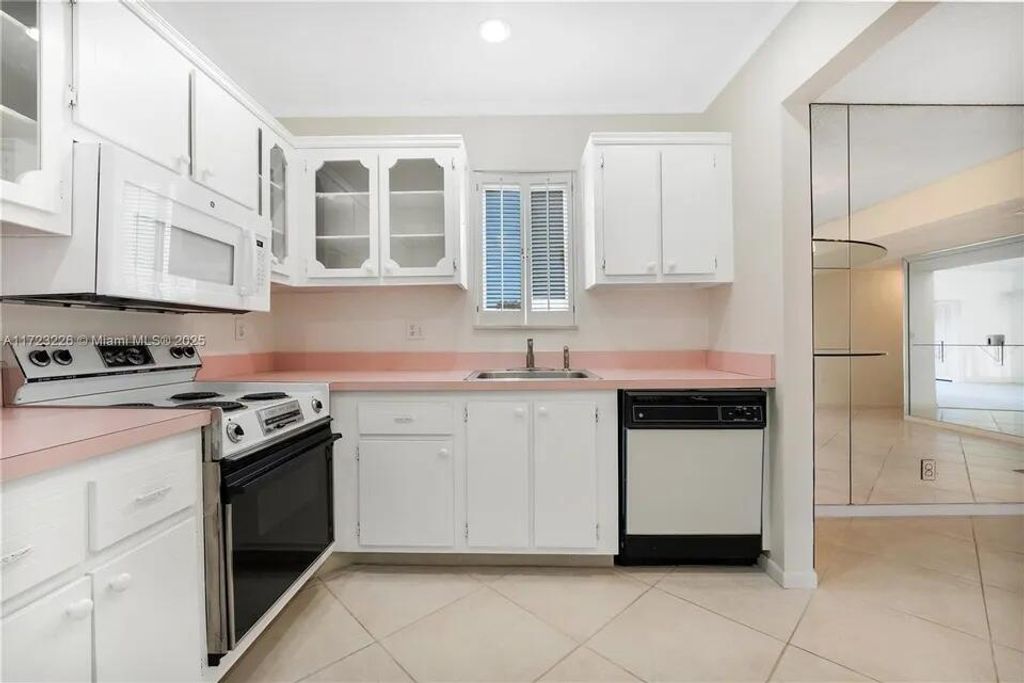Photo of 2532 Boundbrook Drive S #104, Palm Springs, FL 33406 (MLS # B26054612)