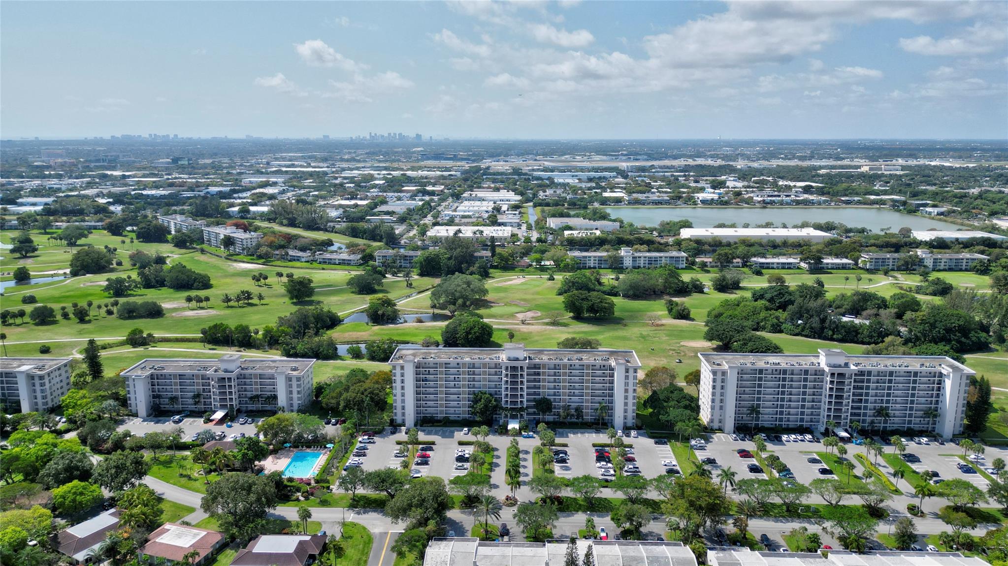 3050 N Palm Aire Dr 505