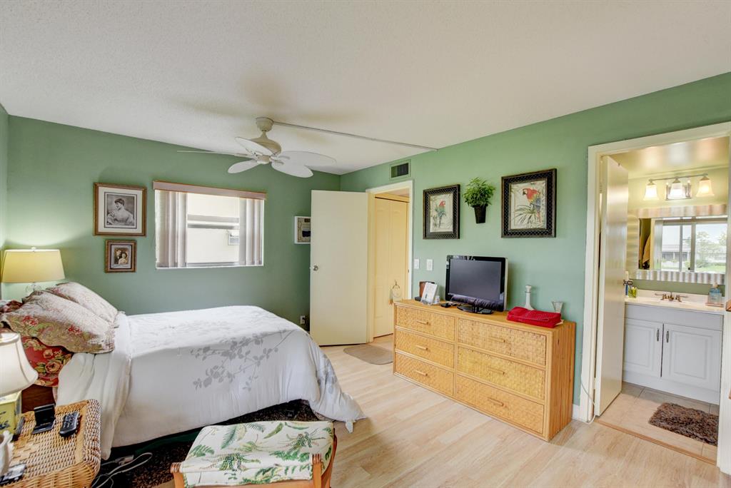 KINGS POINT BRITTANY CONDOS - Residential