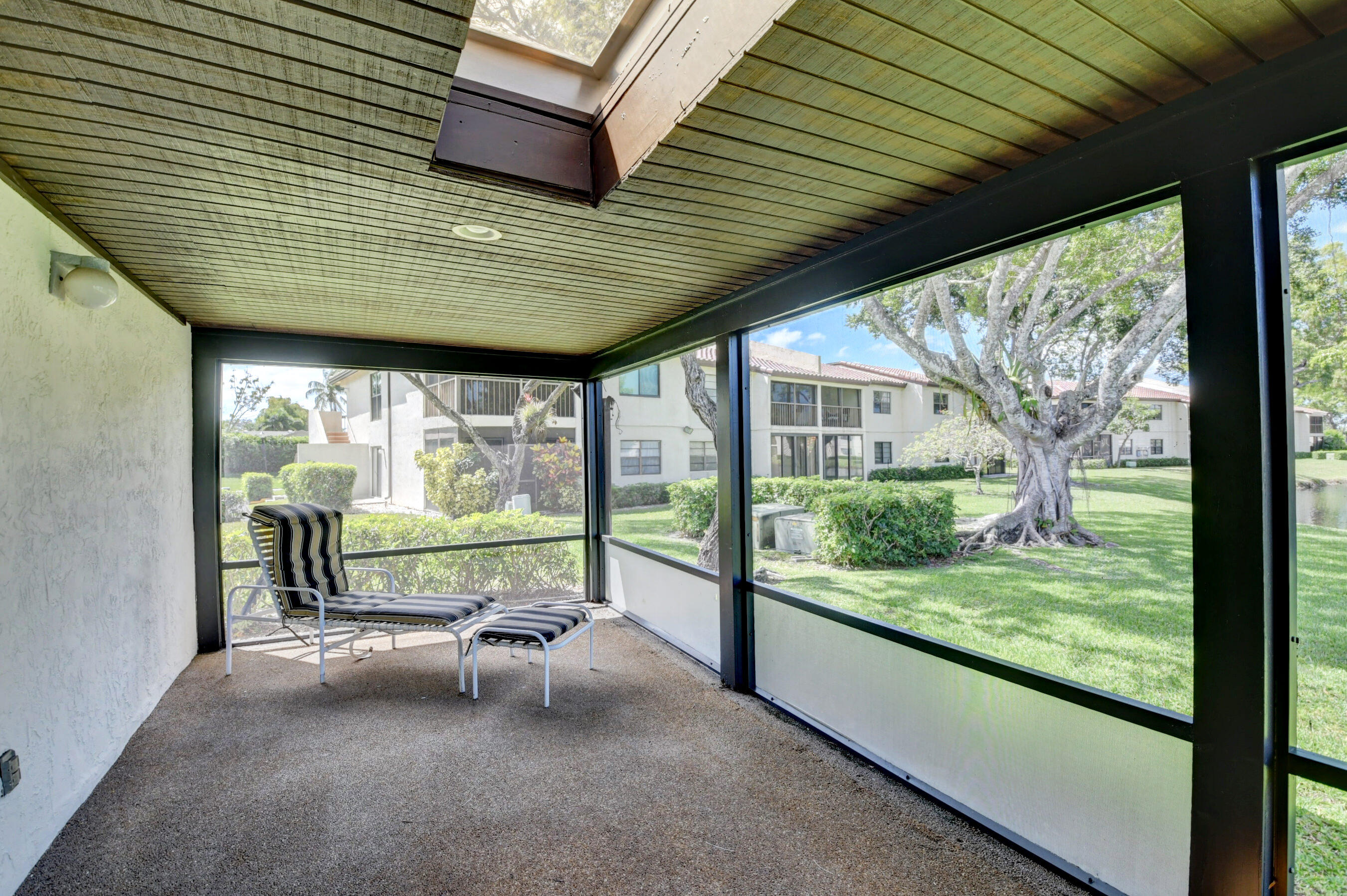 GLADES OF BOCA LAGO CONDO - Residential