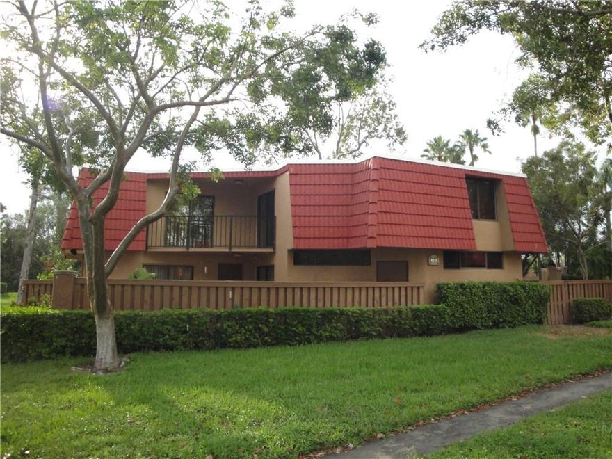 !!!BEAUTIFUL 2BD.2.5BTH.2 STORY T/H LOCATED ON A CORNER LOT IN BOCA RIO NORTH!!!FEATURES SPACIOUS FENCED COURTYARD ENTRANCE,NEUTRAL TILED FLOORING DOWNSTAIRS & CARPET UPSTAIRS!!!BRAND NEW KITCHEN WITH GRANIT COUNTER TOP,BRAND NEW APPLIANCES BRAND NEW PAINT!!! !!!BOTH BEDROOMS UPSTAIRS HAVE THEIR OWN BATHROOMS & LARGE WALK-IN CLOSETS!!!FULL SIZE WASHER/DRYER !!!COMMUNITY OFFERS LOTS OF RESORT-STYLE AMENITIES,GYM,HEATED POOL,TENNIS COURTS!!!A-RATED SCHOOLS!!!EASY TO SHOW!!!