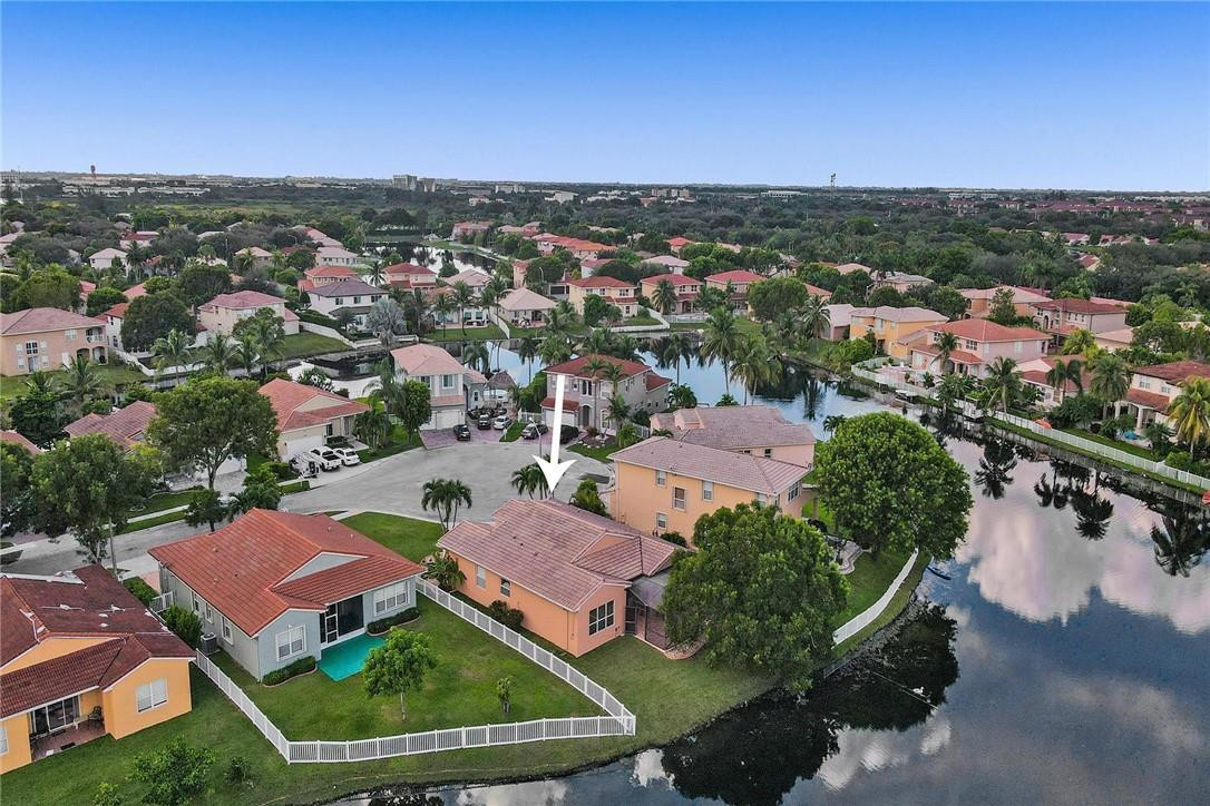 Monarch Lakes-Palm Cove - Residential