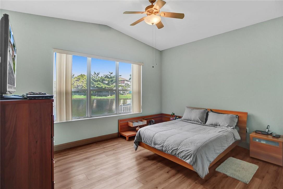 Monarch Lakes-Palm Cove - Residential