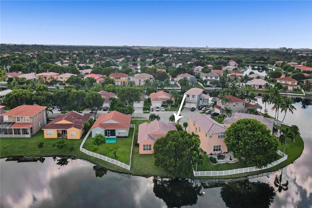 Monarch Lakes-Palm Cove - Residential