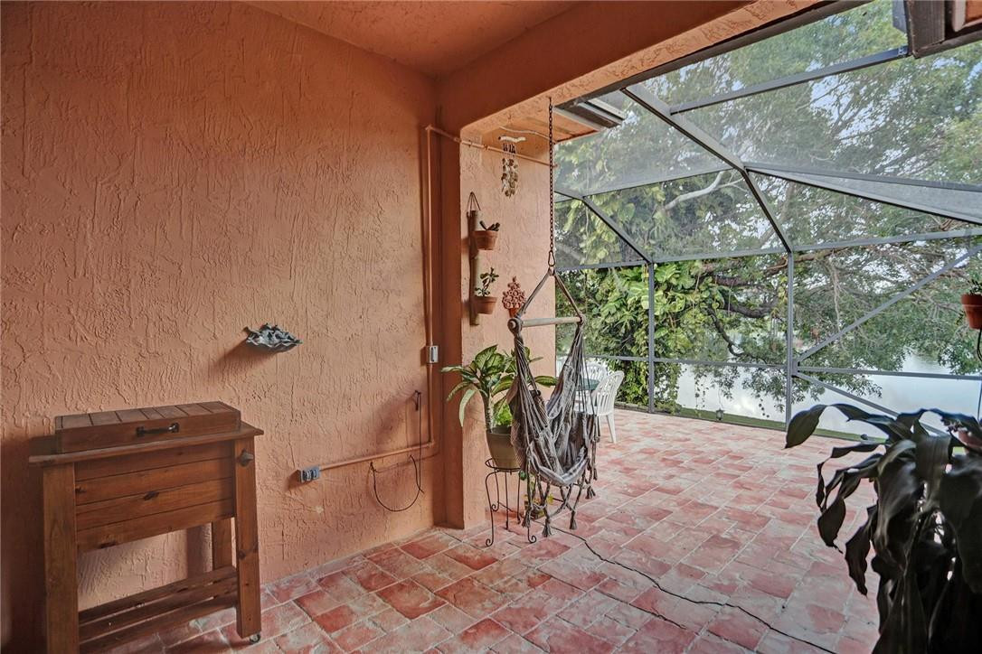 Monarch Lakes-Palm Cove - Residential