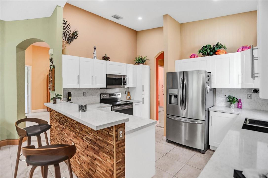 Monarch Lakes-Palm Cove - Residential