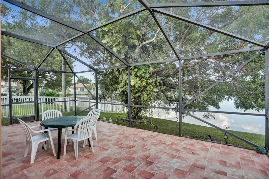 Monarch Lakes-Palm Cove - Residential