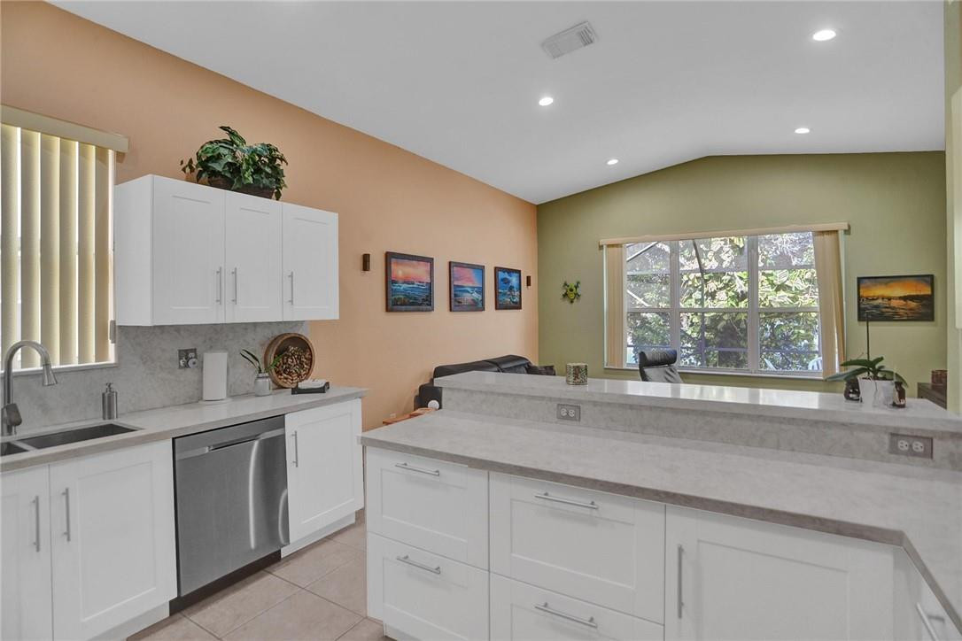 Monarch Lakes-Palm Cove - Residential