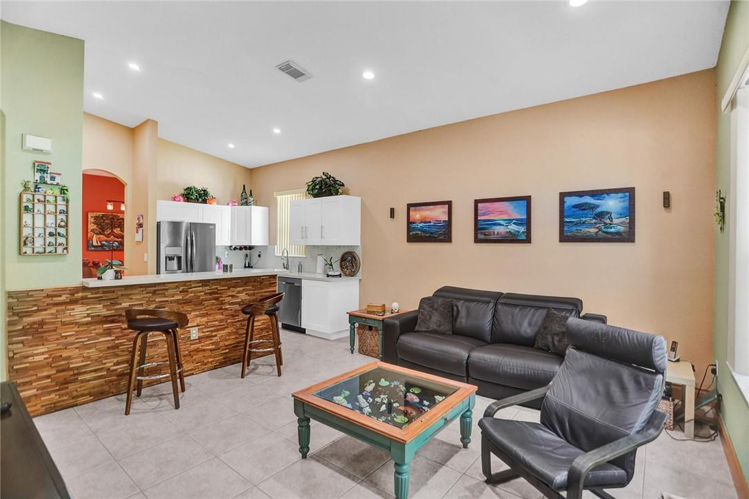 Monarch Lakes-Palm Cove - Residential