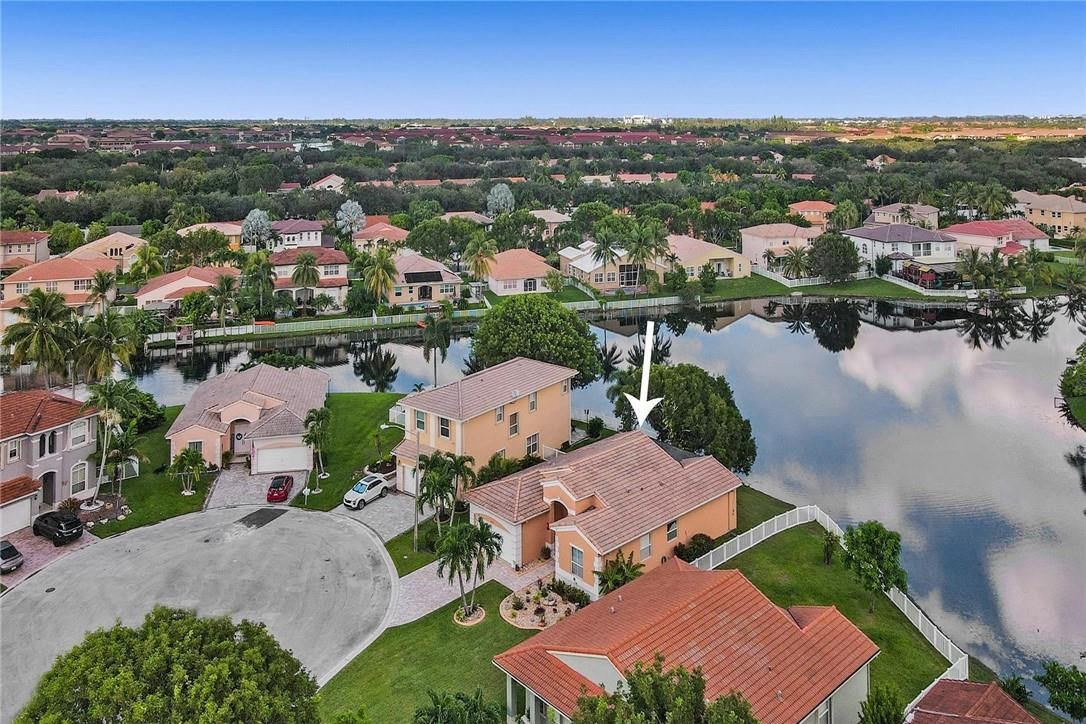 Monarch Lakes-Palm Cove - Residential