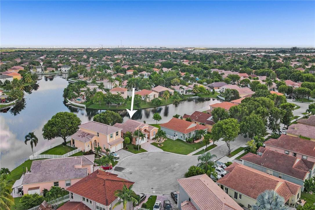 Monarch Lakes-Palm Cove - Residential