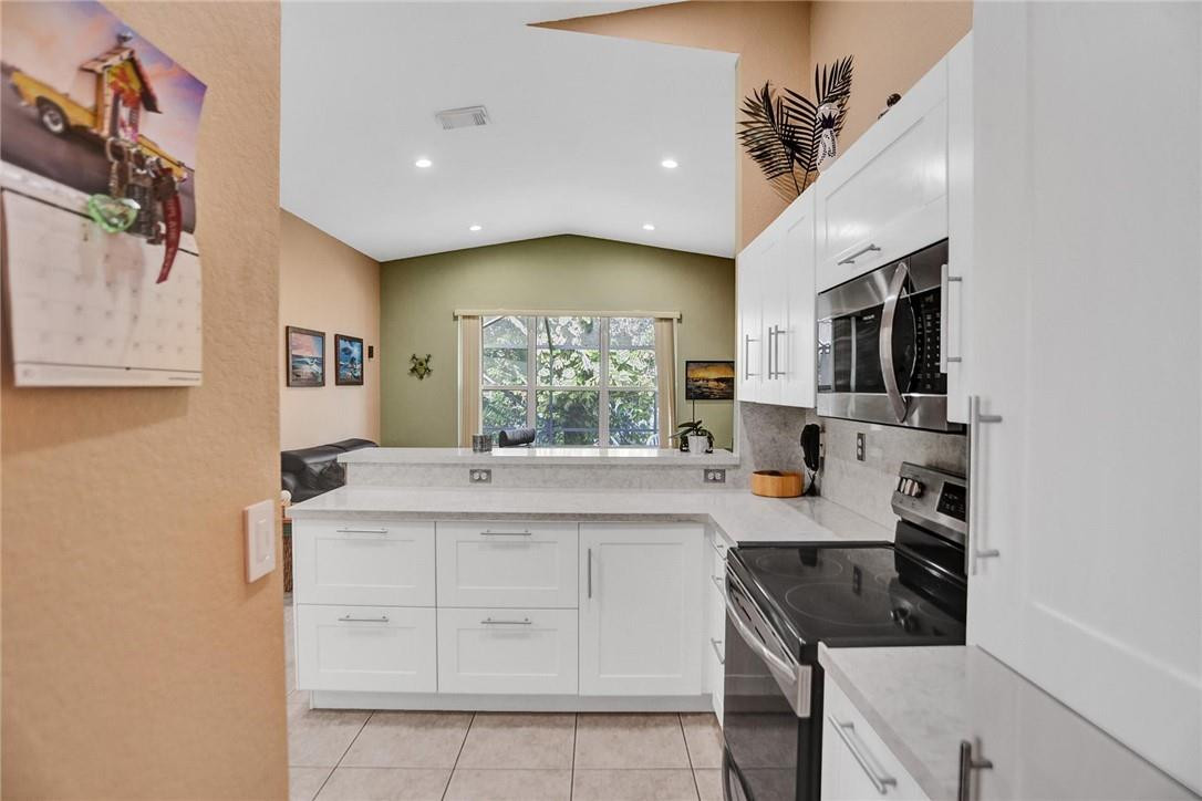 Monarch Lakes-Palm Cove - Residential