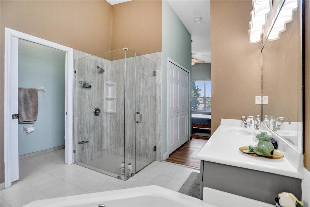 Monarch Lakes-Palm Cove - Residential