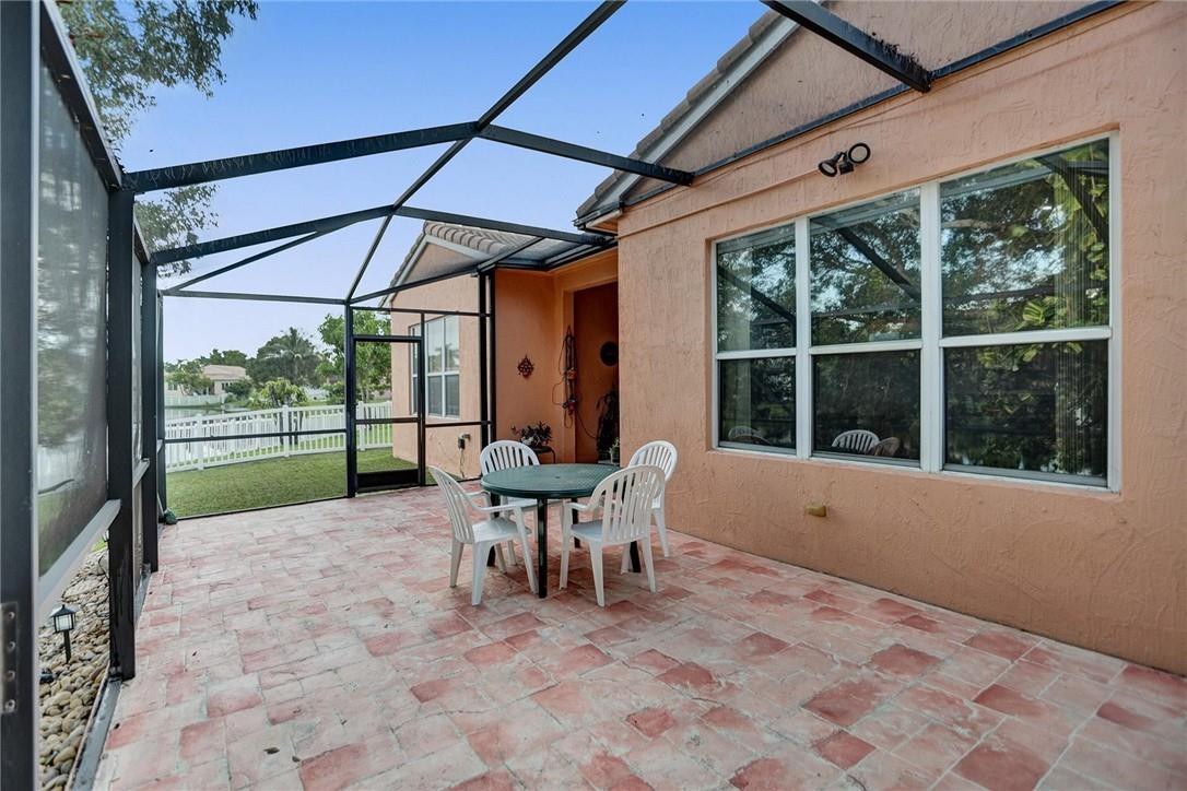 Monarch Lakes-Palm Cove - Residential