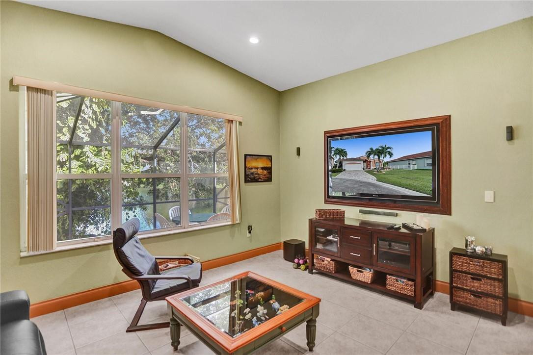 Monarch Lakes-Palm Cove - Residential