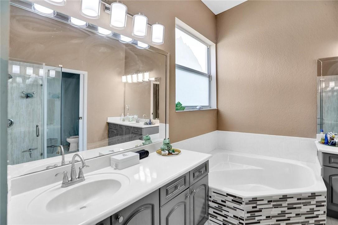 Monarch Lakes-Palm Cove - Residential