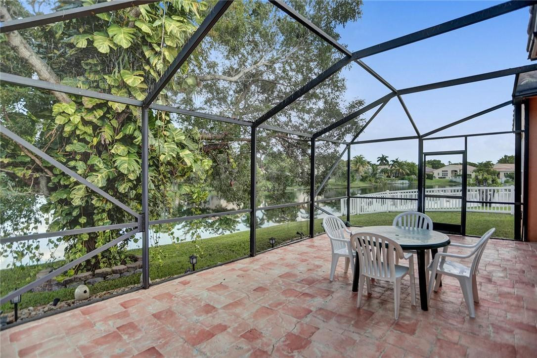 Monarch Lakes-Palm Cove - Residential