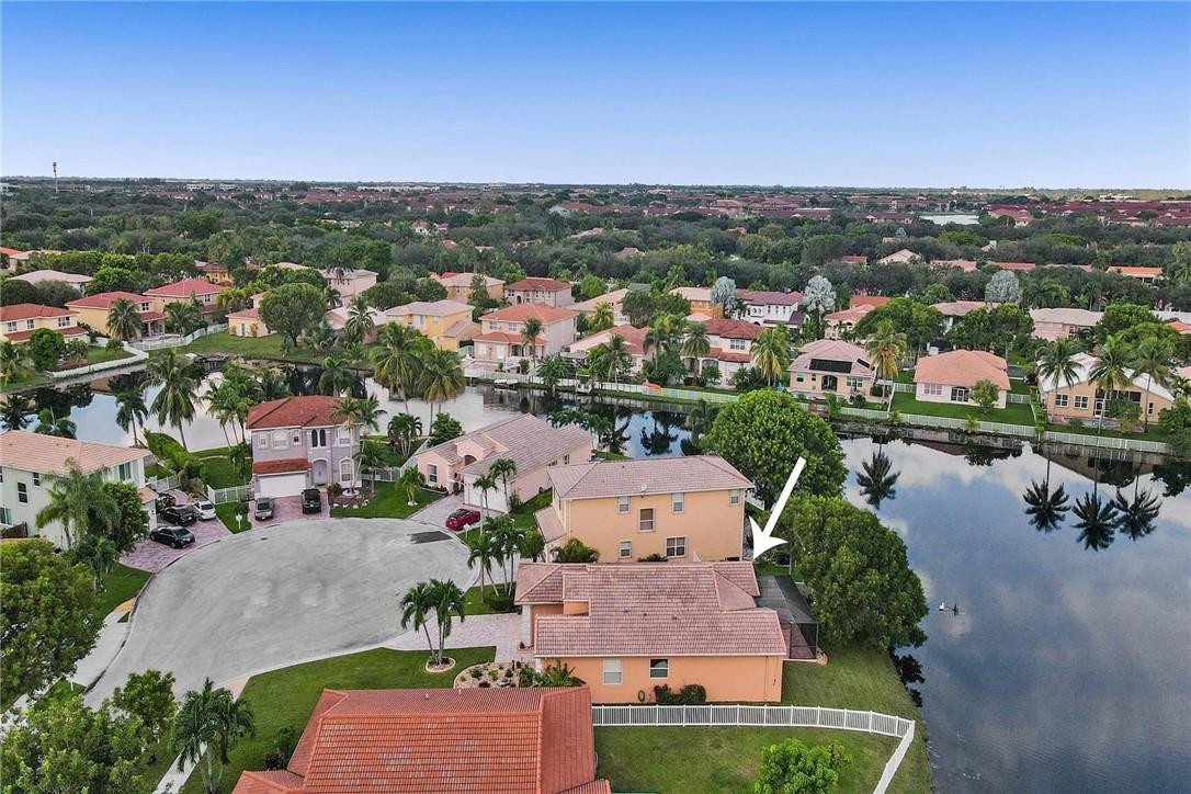 Monarch Lakes-Palm Cove - Residential