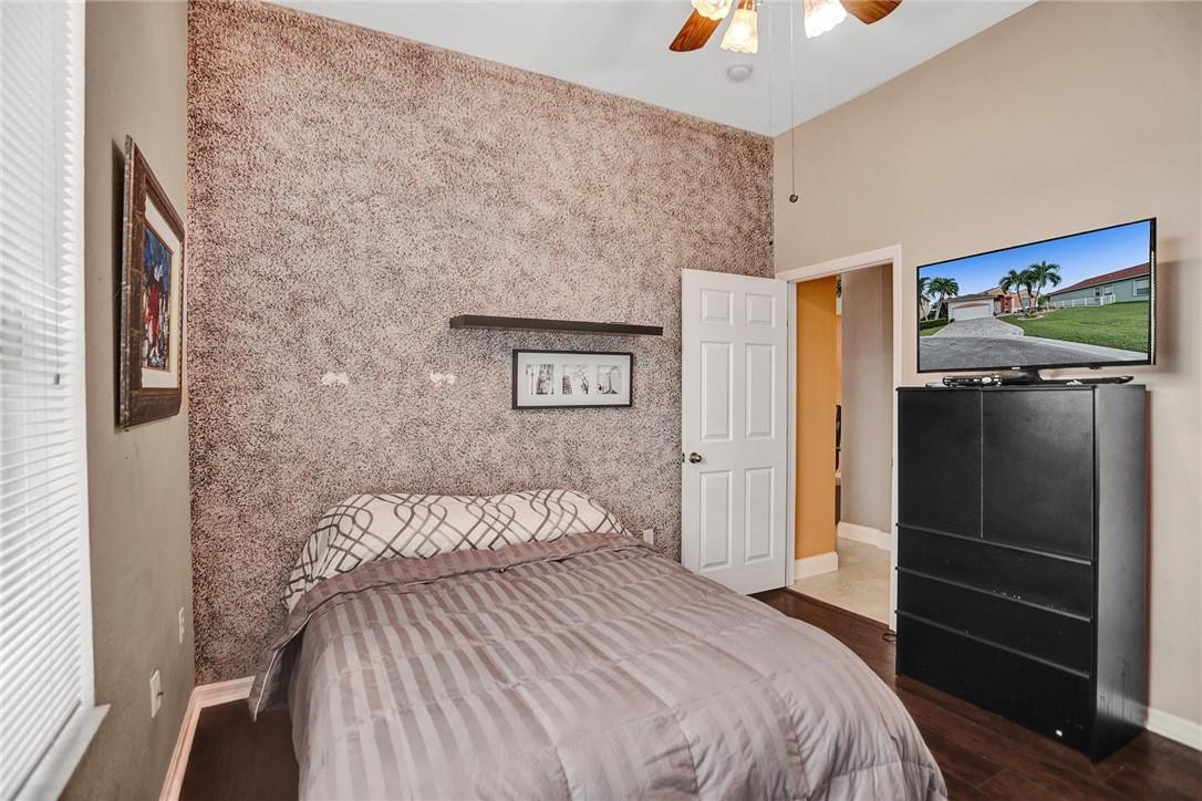 Monarch Lakes-Palm Cove - Residential